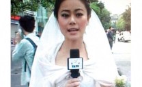 chinese-reporter-wedding-gown