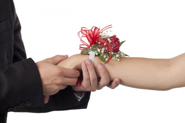 prom-corsage