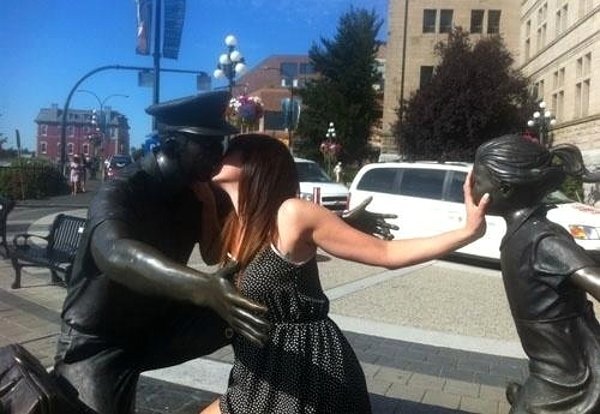 Via: Daily Picks and Flicks